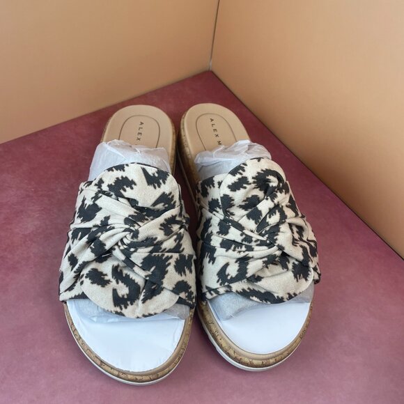 ALEX MARIE LEANNE KNOT DETAIL SLIDE SANDALS (7) - Picture 5 of 16